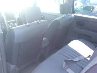 2004 Nissan Cube Photos
