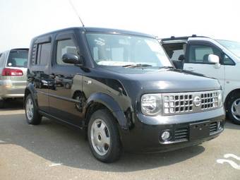 2004 Nissan Cube Photos