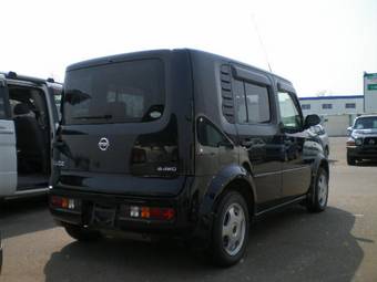 2004 Nissan Cube Photos