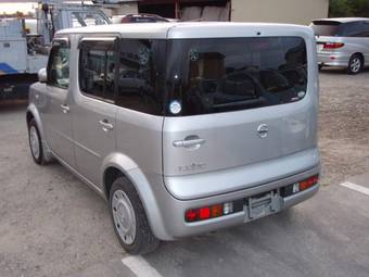 2004 Nissan Cube Pictures