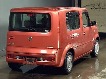 2004 Nissan Cube Photos