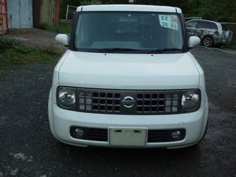 2004 Nissan Cube Photos