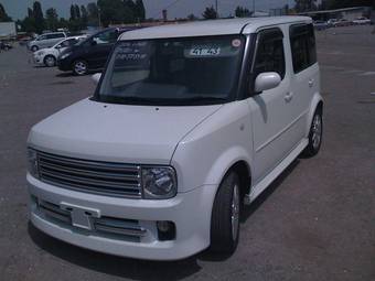 2004 Nissan Cube Pics