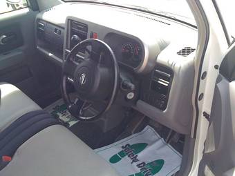 2004 Nissan Cube Pictures