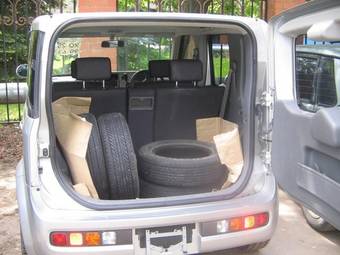 2004 Nissan Cube Pictures