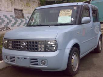 2004 Nissan Cube Photos