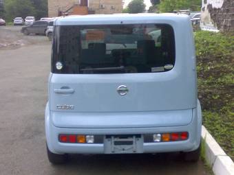 2004 Nissan Cube Photos