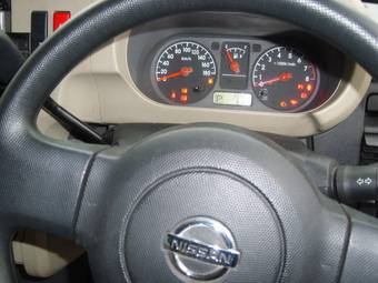 2004 Nissan Cube Pictures