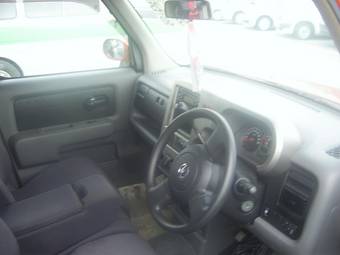 2004 Nissan Cube Pics