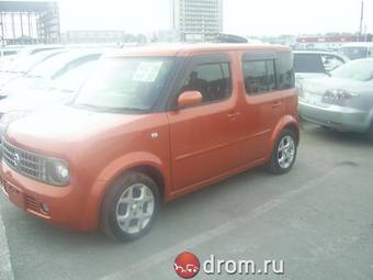 2004 Nissan Cube Photos