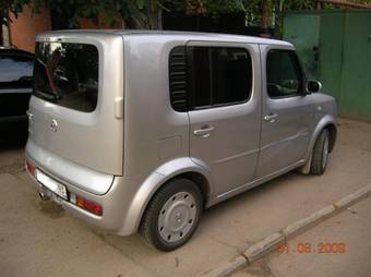 2004 Nissan Cube Images