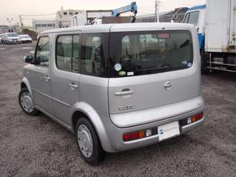 2005 Nissan Cube Images