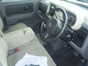 2005 Nissan Cube Pictures