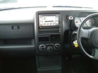 2005 Nissan Cube Pictures