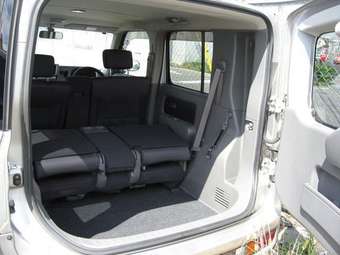 2005 Nissan Cube Pictures