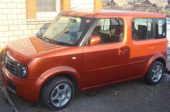 2005 Nissan Cube Photos