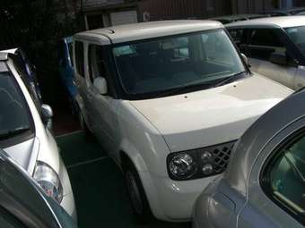 2005 Nissan Cube Photos