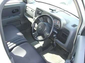 2005 Nissan Cube Pictures