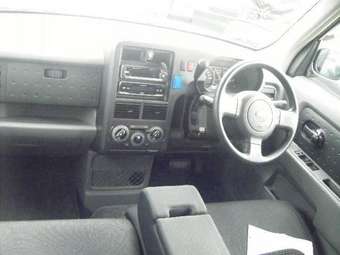 2005 Nissan Cube Pics