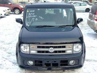 2005 Nissan Cube Pictures