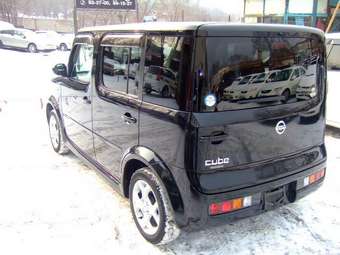 2005 Nissan Cube Photos