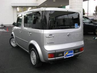 2005 Nissan Cube Pics
