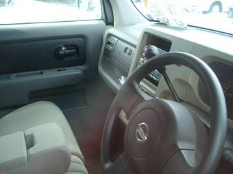 2005 Nissan Cube Photos