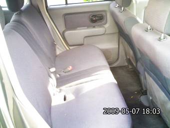 2005 Nissan Cube Pictures