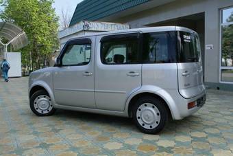 2005 Nissan Cube Pictures