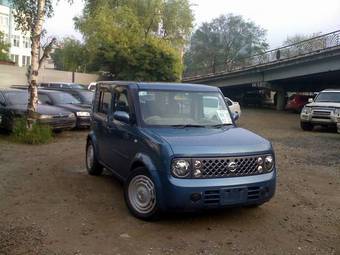 2005 Nissan Cube Photos