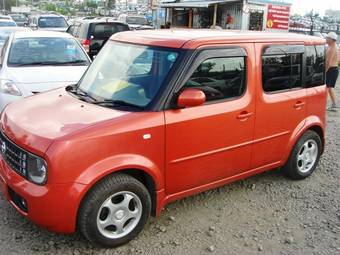 2005 Nissan Cube Photos