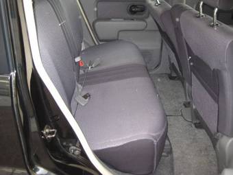 2006 Nissan Cube Photos