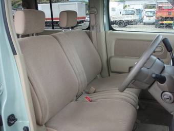 2007 Nissan Cube Photos