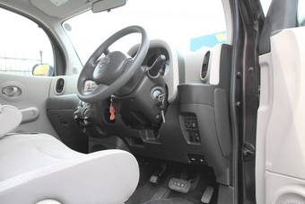 2008 Nissan Cube Images
