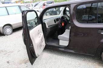 2008 Nissan Cube Photos