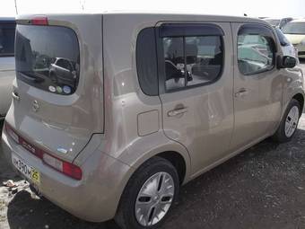 2010 Nissan Cube Pictures