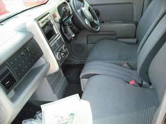 2004 Nissan Cube Cubic Photos