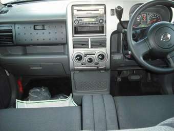 2004 Nissan Cube Cubic Photos