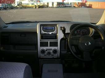 2004 Nissan Cube Cubic Images