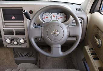 2004 Nissan Cube Cubic Photos
