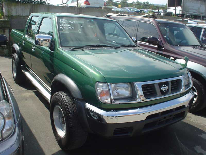 1997 Nissan Datsun Photos