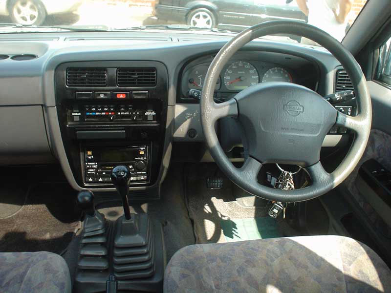 1997 Nissan Datsun Images