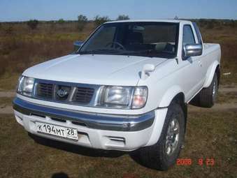 1999 Nissan Datsun Pics