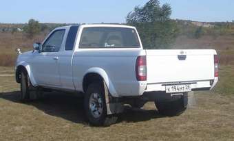 1999 Nissan Datsun Photos