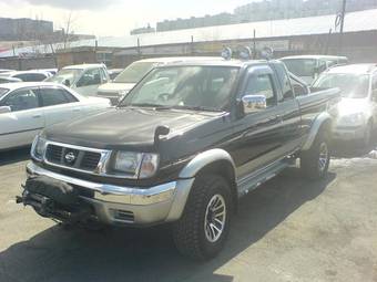 1999 Nissan Datsun Pictures