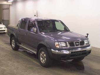 1999 Nissan Datsun Pics
