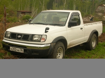 2000 Nissan Datsun