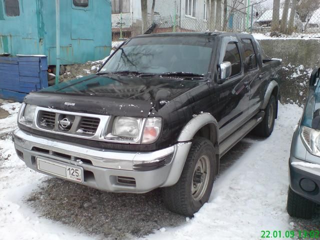 2000 Nissan Datsun