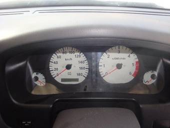 2000 Nissan Datsun Images