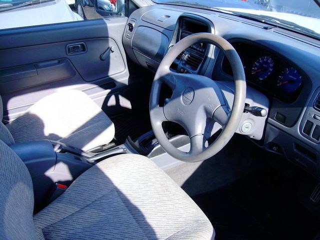 2001 Nissan Datsun
